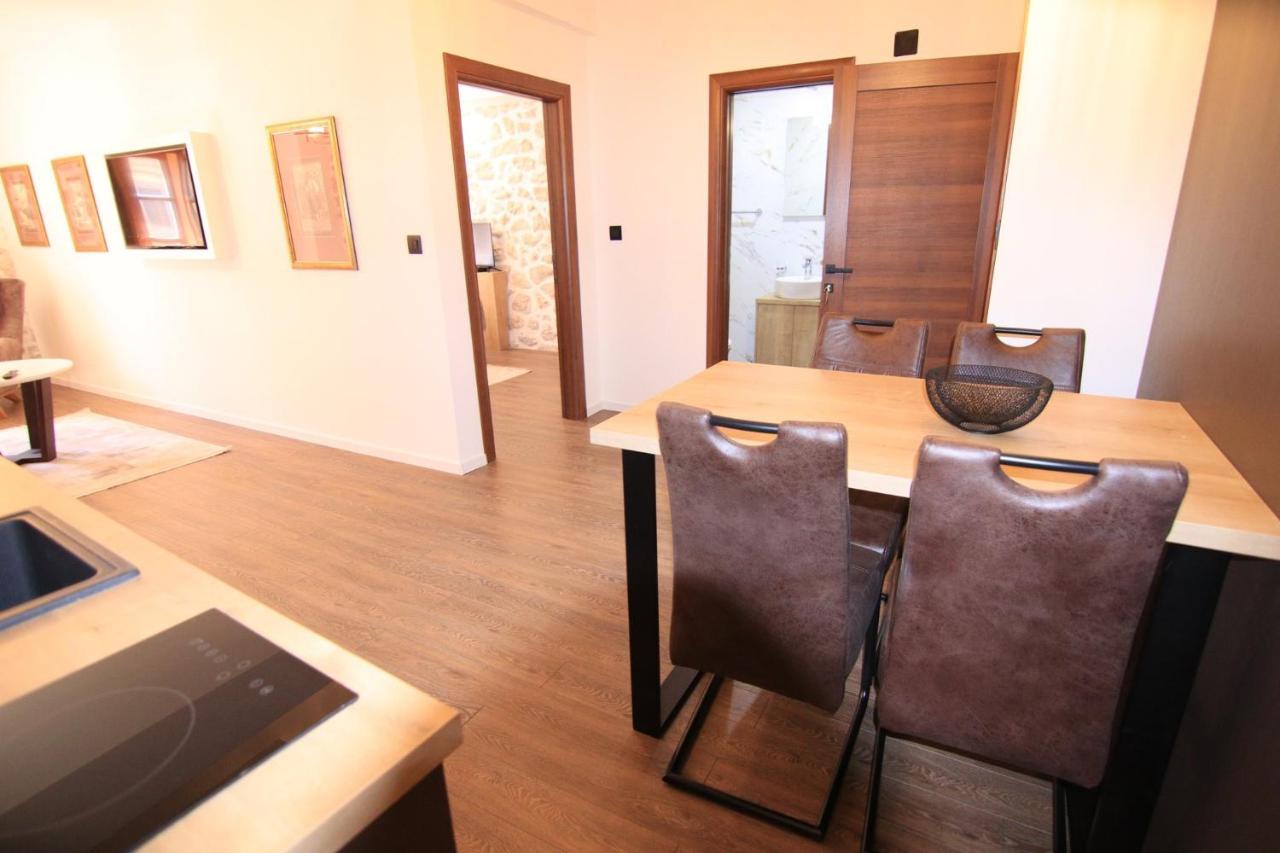 Apartmani Fantasia Cetinje Exterior photo