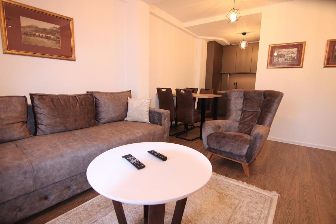 Apartmani Fantasia Cetinje Exterior photo